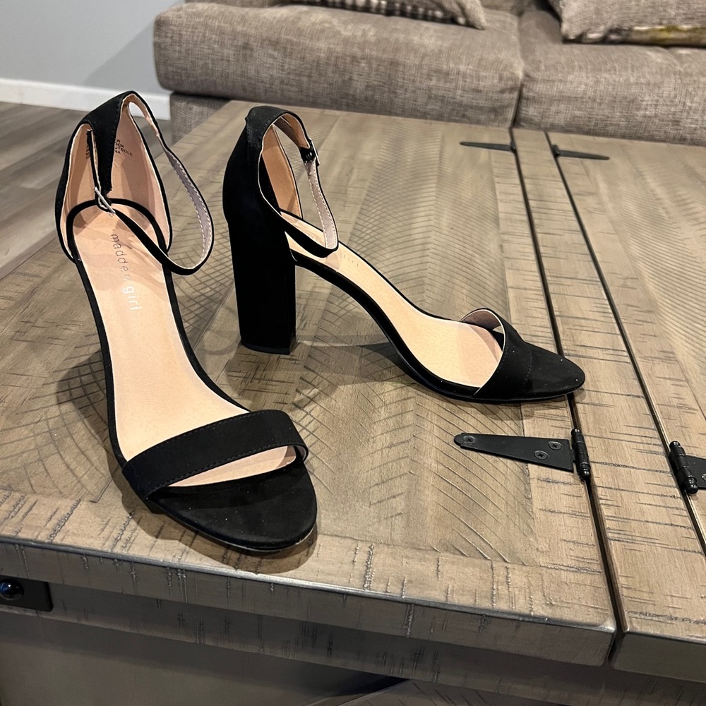 Black Steven Madden high heels